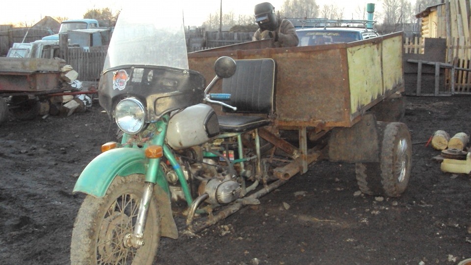 4 of 5. back to piaggio picture gallery. start slideshow. next.